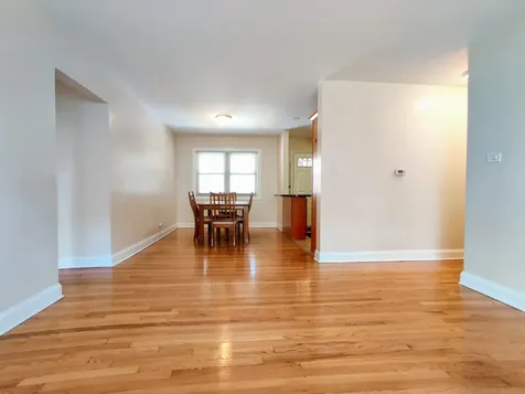 2435 West Balmoral Avenue Chicago IL 60625