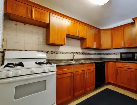 2435 West Balmoral Avenue Chicago IL 60625