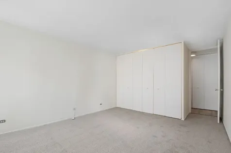 1451 East 55th Street Chicago IL 60615