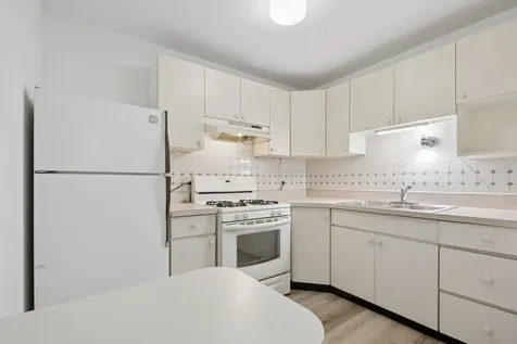 1451 East 55th Street Chicago IL 60615
