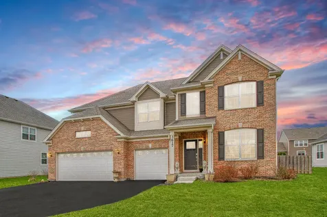 3617 Emerald Road Elgin IL 60124
