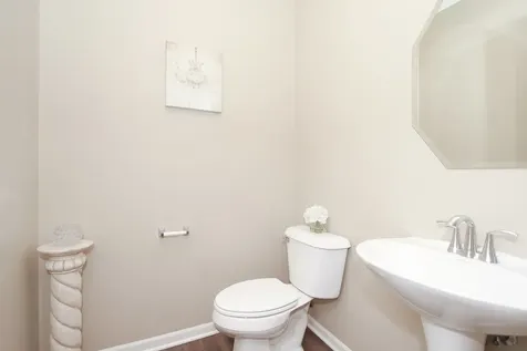 3617 Emerald Road Elgin IL 60124