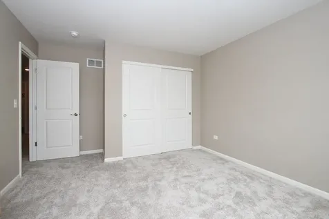 3617 Emerald Road Elgin IL 60124