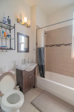 1479 West Huron Street Chicago IL 60642