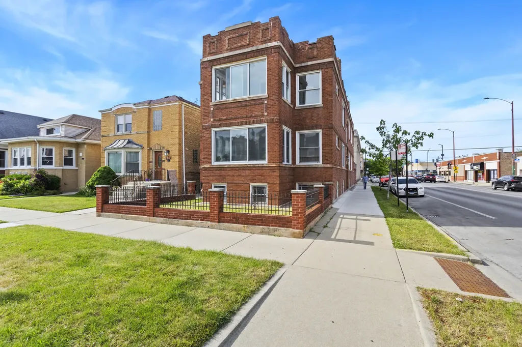3938 North Austin Avenue Chicago IL 60634