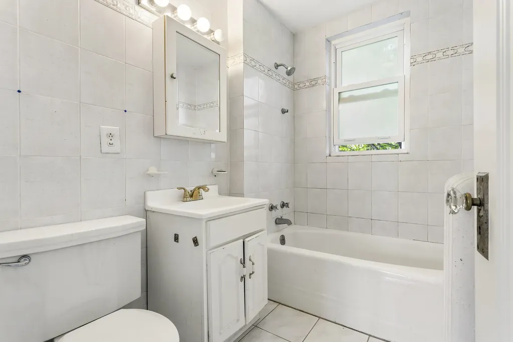 3938 North Austin Avenue Chicago IL 60634