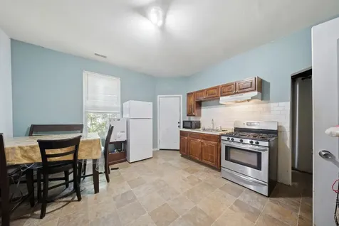 5043 West 25th Street Cicero IL 60804