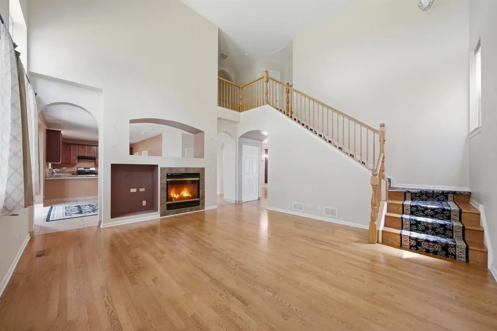 9165 Buckingham Court Huntley IL 60142