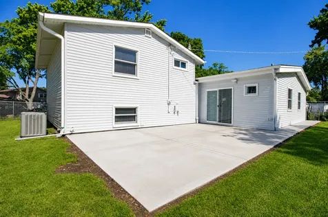 7777 Ramsgate Circle S Hanover Park IL 60133