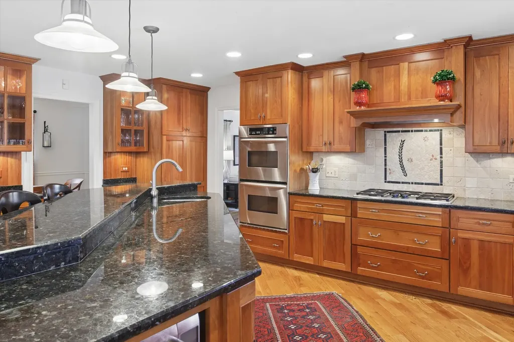 1421 Wilmette Avenue Wilmette IL 60091