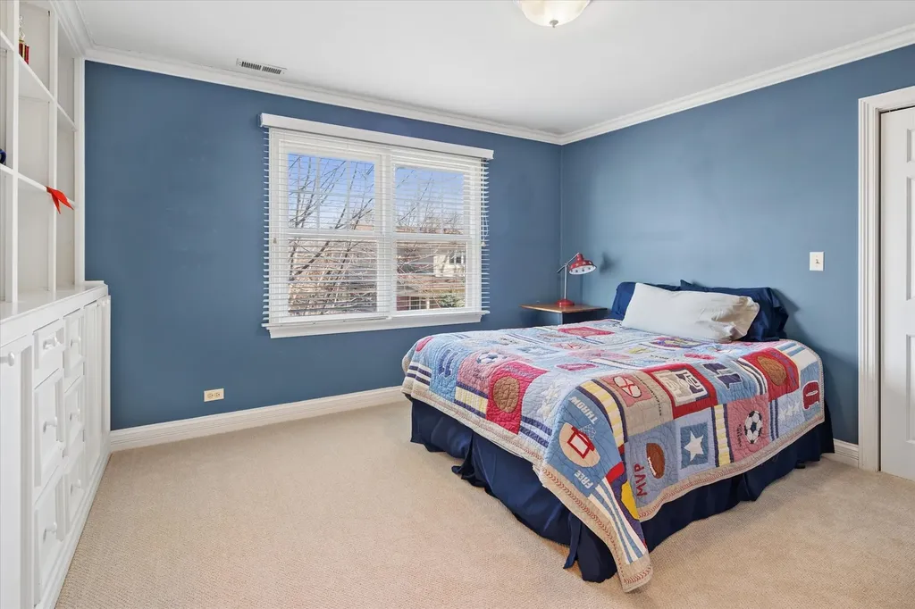 1421 Wilmette Avenue Wilmette IL 60091
