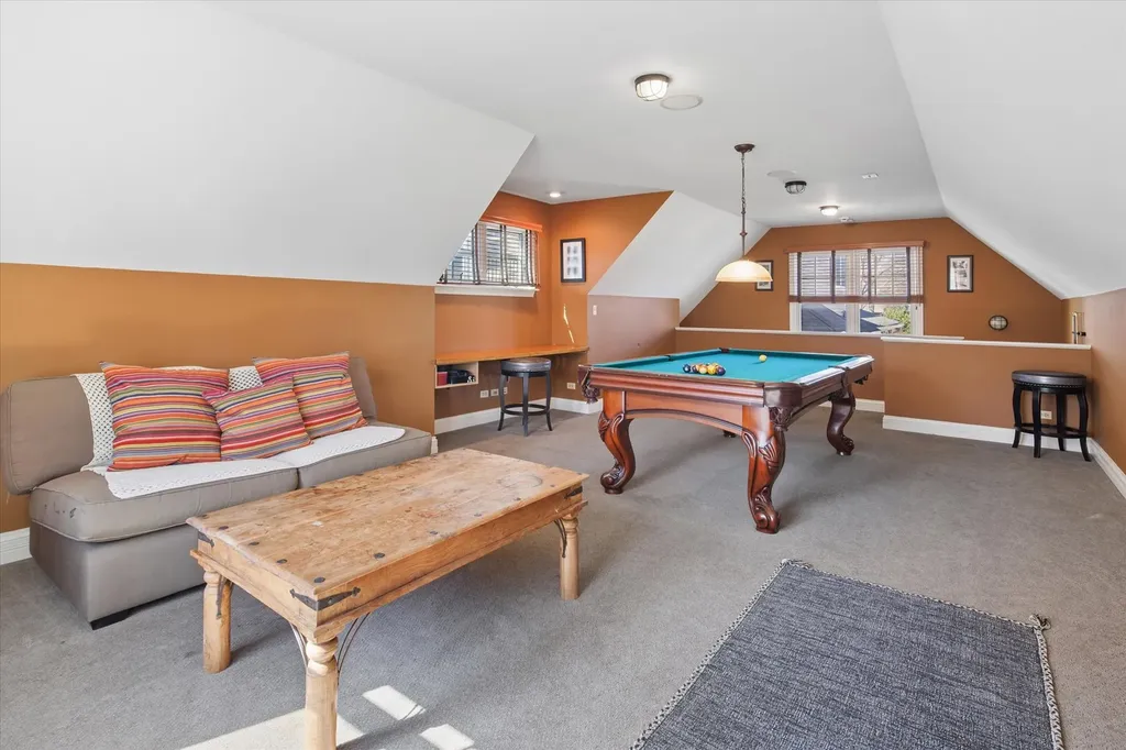 1421 Wilmette Avenue Wilmette IL 60091