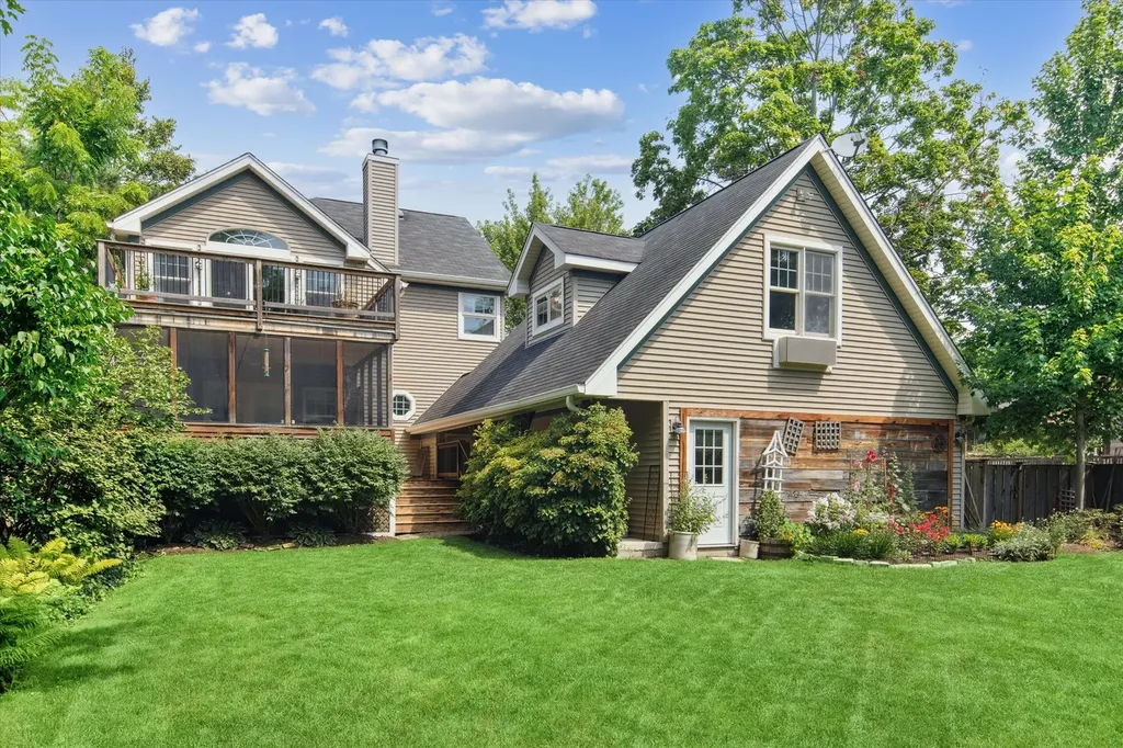 1421 Wilmette Avenue Wilmette IL 60091