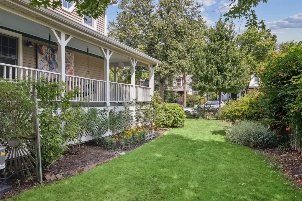 1421 Wilmette Avenue Wilmette IL 60091