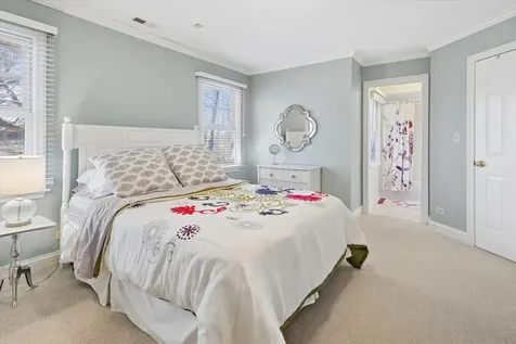 1421 Wilmette Avenue Wilmette IL 60091