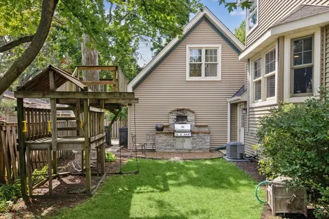 1421 Wilmette Avenue Wilmette IL 60091