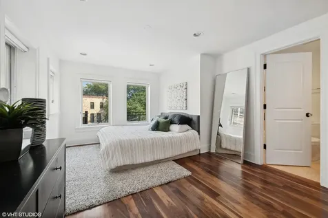 1907 North Lincoln Park West Street Chicago IL 60614