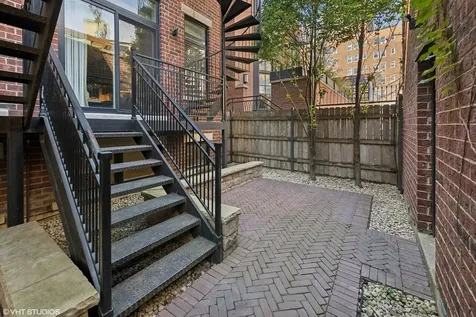1907 North Lincoln Park West Street Chicago IL 60614