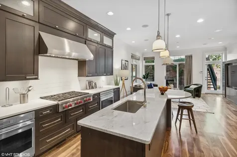 1907 North Lincoln Park West Street Chicago IL 60614