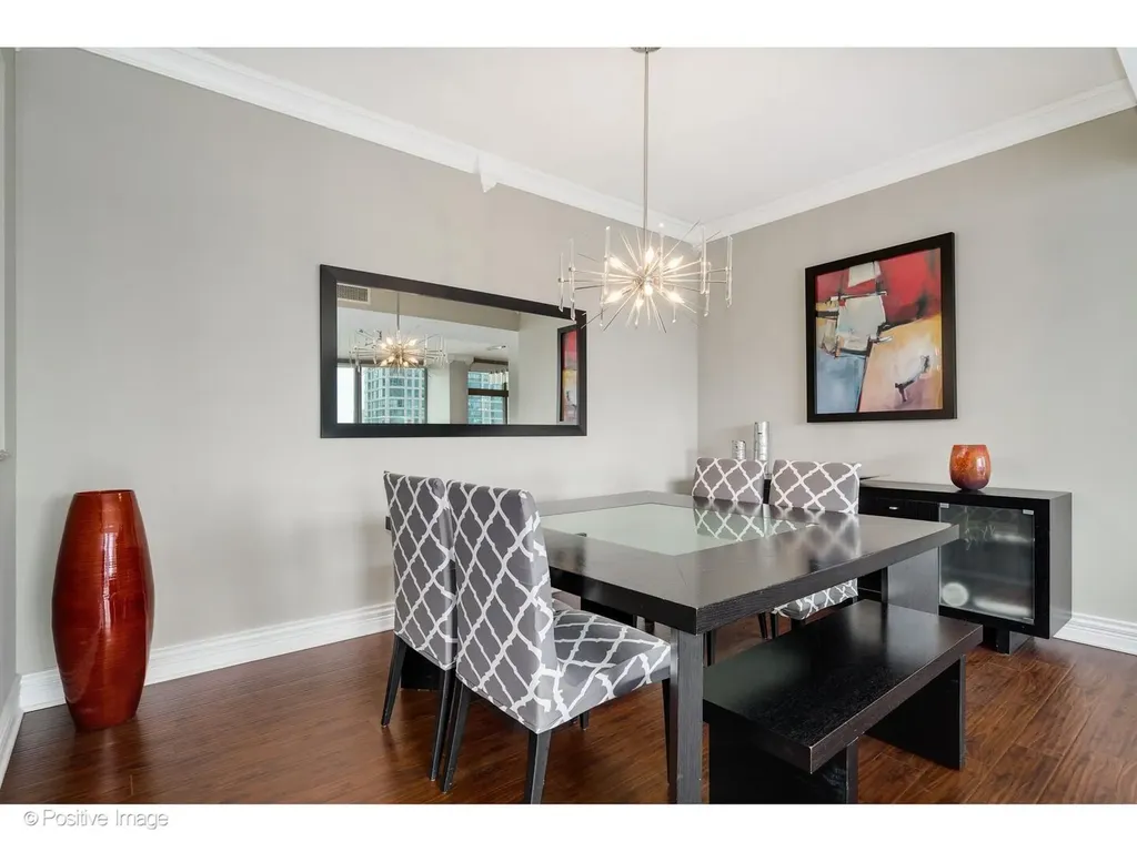 21 East Huron Street Chicago IL 60611