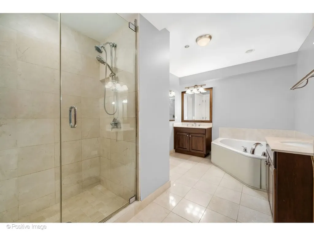 21 East Huron Street Chicago IL 60611
