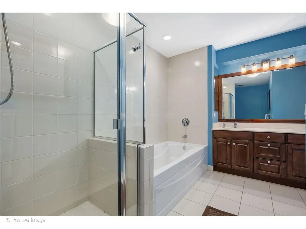 21 East Huron Street Chicago IL 60611