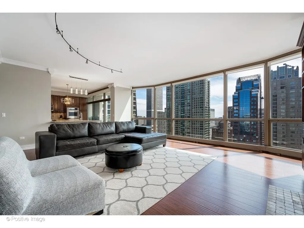 21 East Huron Street Chicago IL 60611