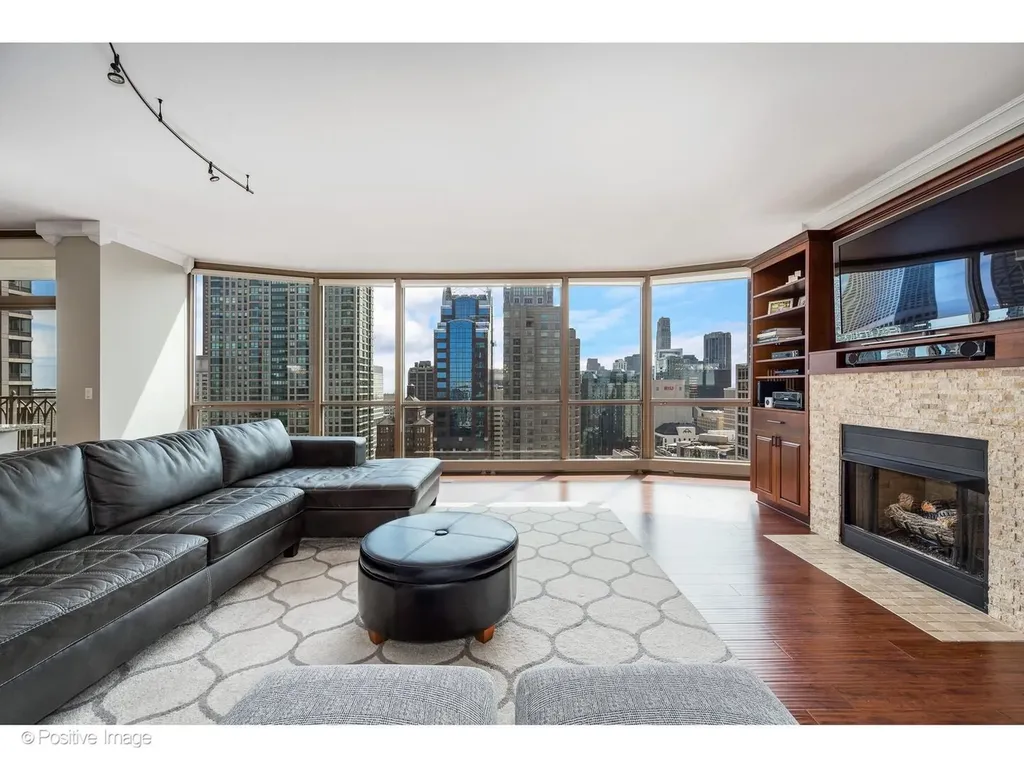 21 East Huron Street Chicago IL 60611