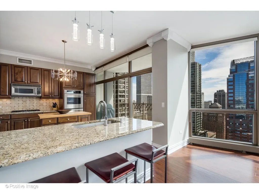 21 East Huron Street Chicago IL 60611