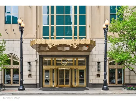 21 East Huron Street Chicago IL 60611