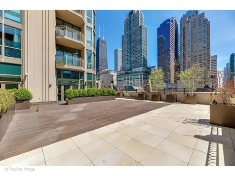 21 East Huron Street Chicago IL 60611