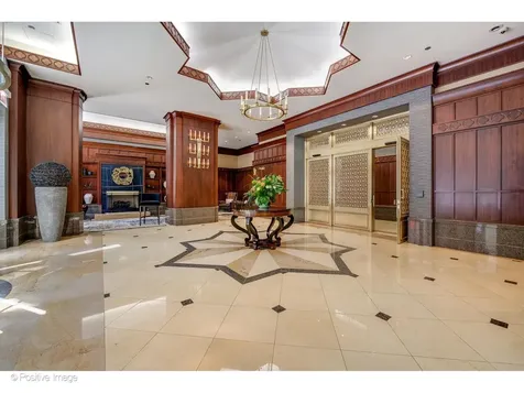 21 East Huron Street Chicago IL 60611