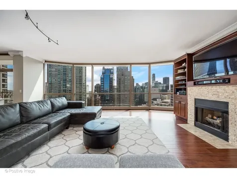 21 East Huron Street Chicago IL 60611