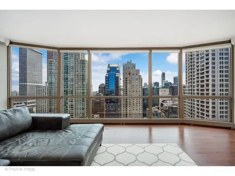 21 East Huron Street Chicago IL 60611
