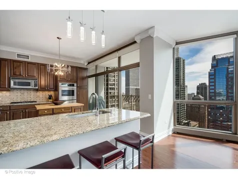 21 East Huron Street Chicago IL 60611