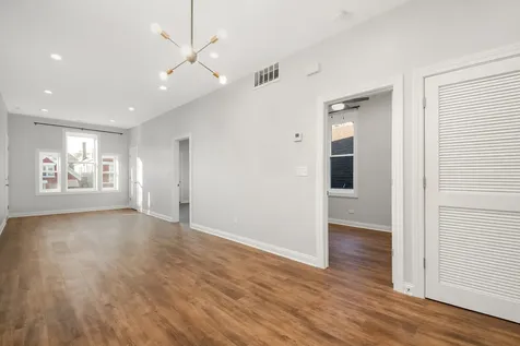 2311 South Whipple Street Chicago IL 60623