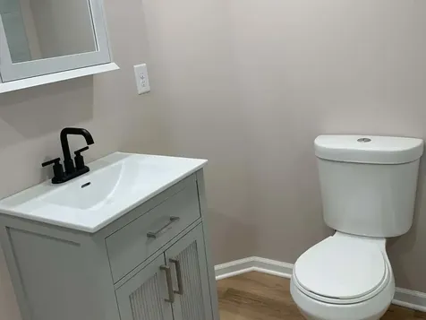 10623 South Mackinaw Avenue Chicago IL 60617