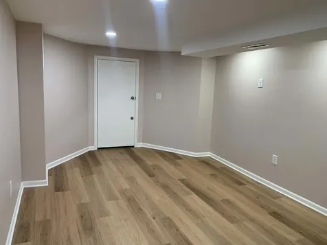 10623 South Mackinaw Avenue Chicago IL 60617
