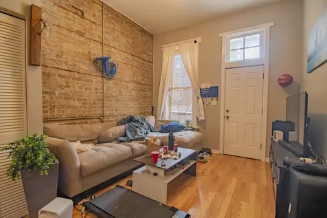 1479 West Huron Street Chicago IL 60642
