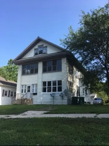 220 7TH Street Streator IL 61364