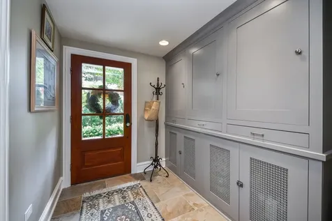 810 Dow Avenue Geneva IL 60134
