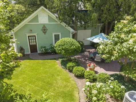 810 Dow Avenue Geneva IL 60134