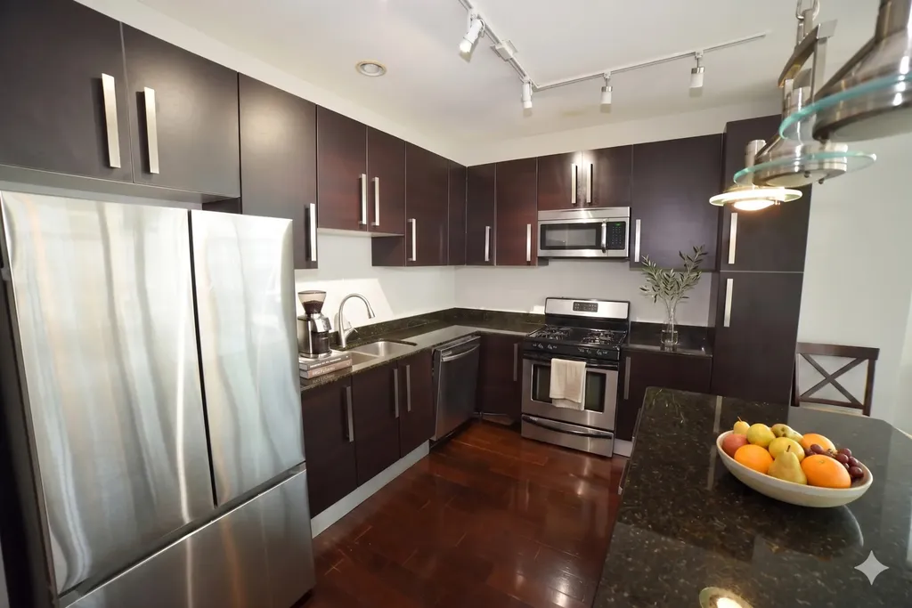 225 South Sangamon Street Chicago IL 60607