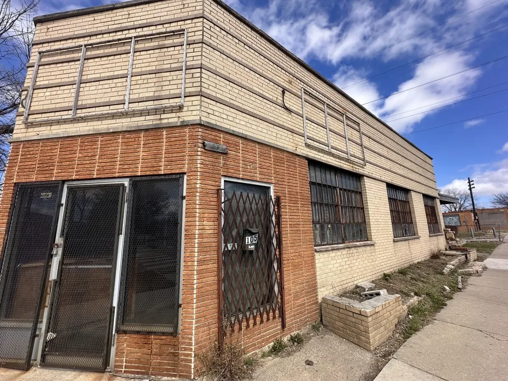 1058 West 111th Street Chicago IL 60643
