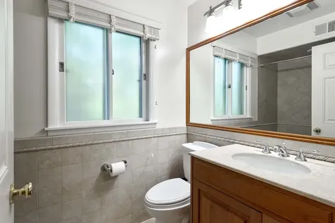 419 West Sheridan Place Lake Bluff IL 60044