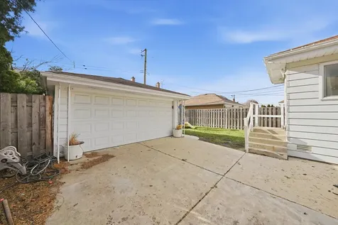 4312 North Nottingham Avenue Norridge IL 60706