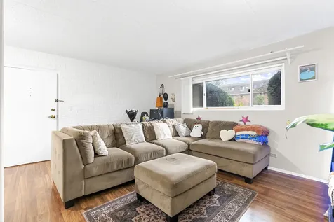3223 West Parkway Drive Northbrook IL 60062