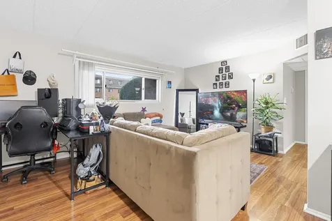 3223 West Parkway Drive Northbrook IL 60062