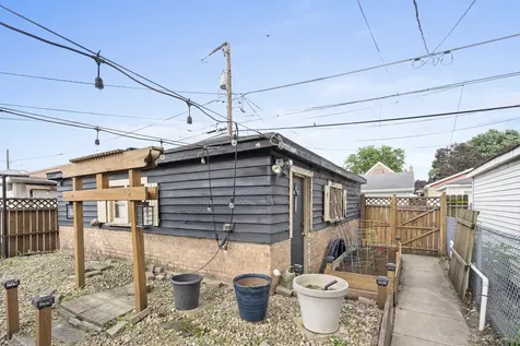 3537 Harvey Avenue Berwyn IL 60402