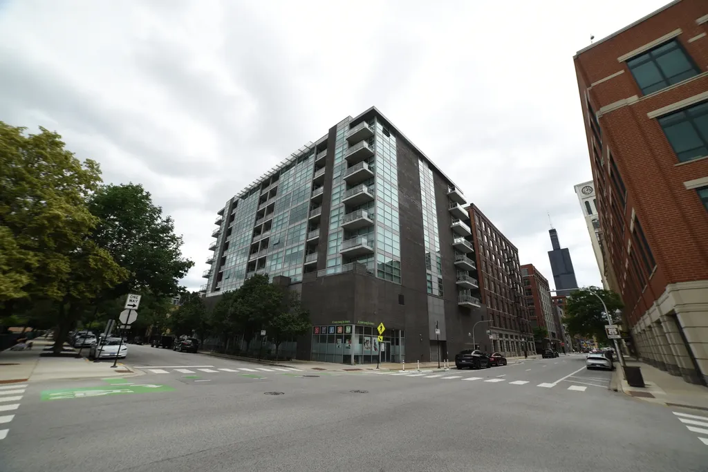 225 South Sangamon Street Chicago IL 60607